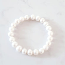 Load image into Gallery viewer, June Birthstone Bracelet Silver, Freshwater Pearl Stretch Bracelet Men, Pearl Bracelet Unisex Birthday Gift Mum Wife Daughter Boyfriend Son