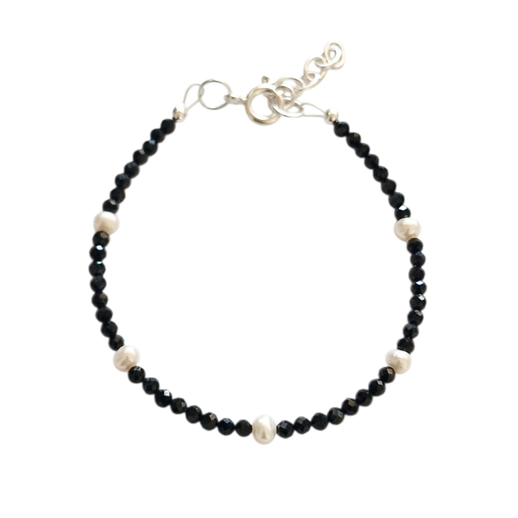 Black Spinel and Pearl Bracelet Sterling Silver, Monochrome Beaded Bracelet