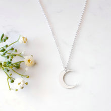 Load image into Gallery viewer, Sterling silver crescent moon pendant with chain
