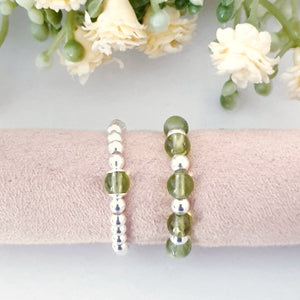 Peridot August Birthstone Beaded Ring Sterling Silver - Solitaire and Serenity Collection